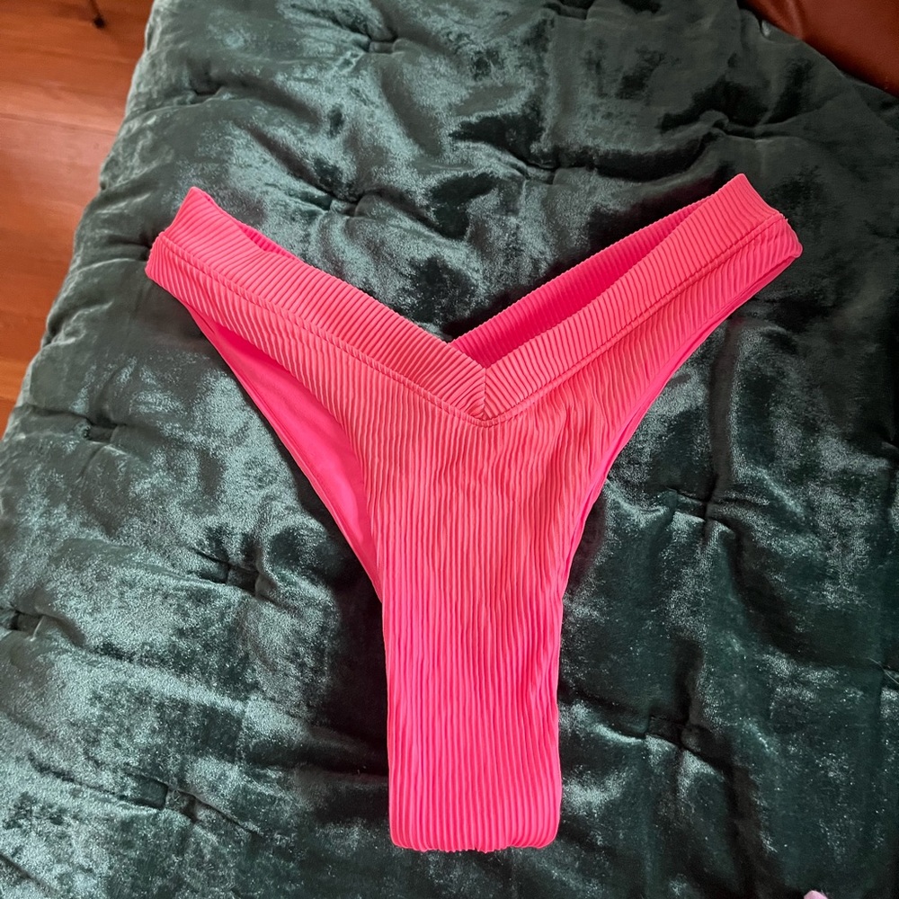 one one cheeky bottoms
